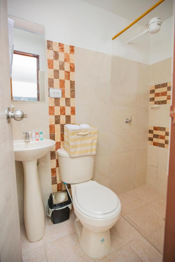 Komodo Alojamiento- Hostal Autoservicio, Ubicado Cerca Al Centro Historico - Bano Privado, Wifi , Cama 2X2 Y Agua Caliente Y Cocina Compartida Попаян Екстериор снимка