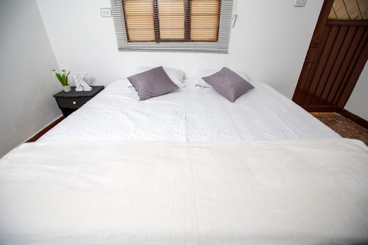 Komodo Alojamiento- Hostal Autoservicio, Ubicado Cerca Al Centro Historico - Bano Privado, Wifi , Cama 2X2 Y Agua Caliente Y Cocina Compartida Попаян Екстериор снимка