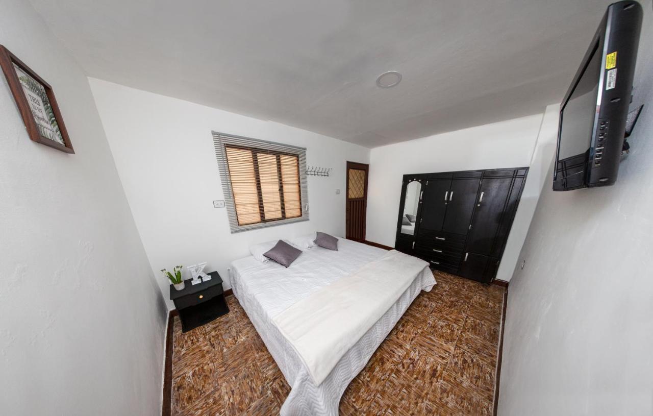 Komodo Alojamiento- Hostal Autoservicio, Ubicado Cerca Al Centro Historico - Bano Privado, Wifi , Cama 2X2 Y Agua Caliente Y Cocina Compartida Попаян Екстериор снимка