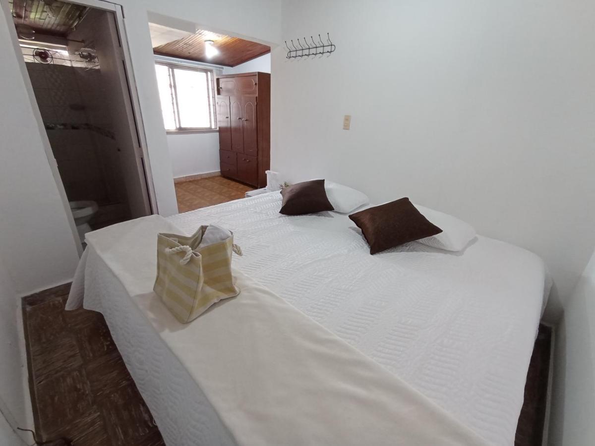 Komodo Alojamiento- Hostal Autoservicio, Ubicado Cerca Al Centro Historico - Bano Privado, Wifi , Cama 2X2 Y Agua Caliente Y Cocina Compartida Попаян Екстериор снимка