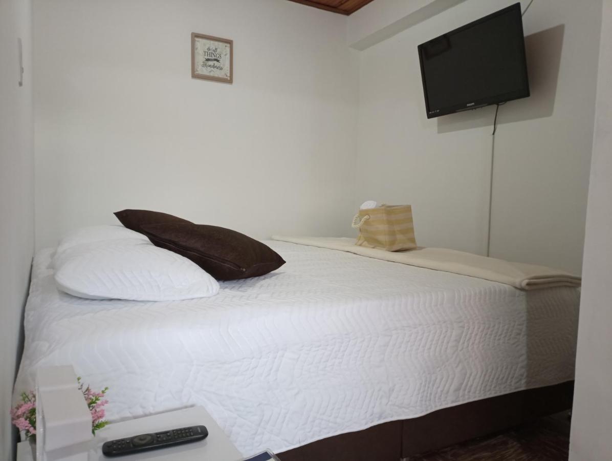 Komodo Alojamiento- Hostal Autoservicio, Ubicado Cerca Al Centro Historico - Bano Privado, Wifi , Cama 2X2 Y Agua Caliente Y Cocina Compartida Попаян Екстериор снимка