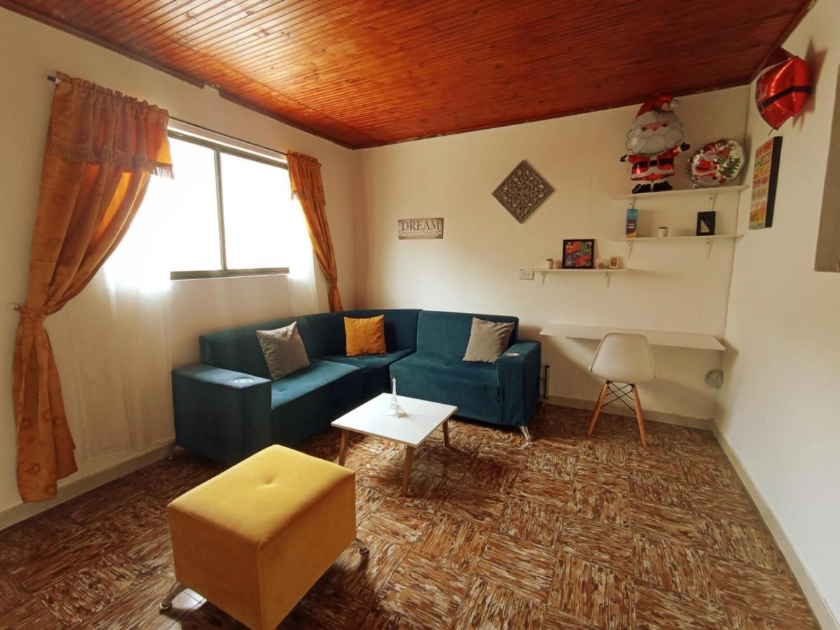 Komodo Alojamiento- Hostal Autoservicio, Ubicado Cerca Al Centro Historico - Bano Privado, Wifi , Cama 2X2 Y Agua Caliente Y Cocina Compartida Попаян Екстериор снимка