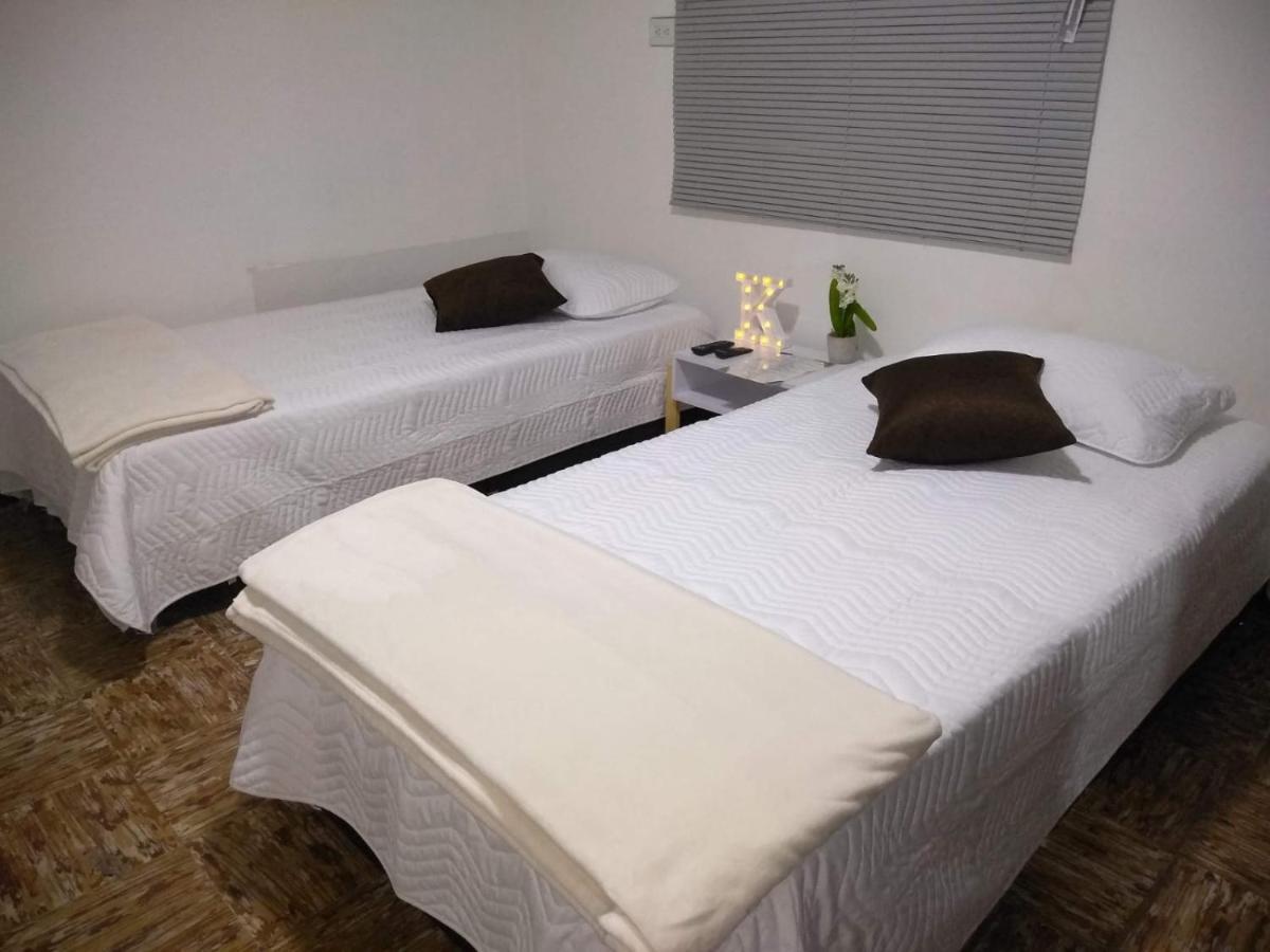 Komodo Alojamiento- Hostal Autoservicio, Ubicado Cerca Al Centro Historico - Bano Privado, Wifi , Cama 2X2 Y Agua Caliente Y Cocina Compartida Попаян Екстериор снимка